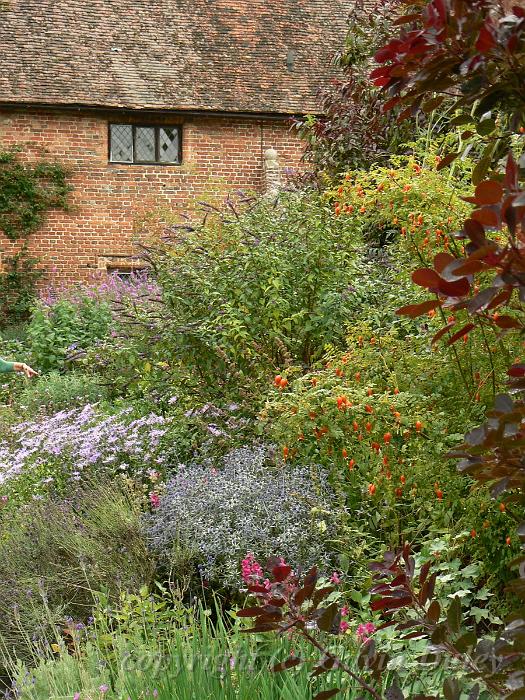 Sissinghurst Castle gardens P1120797.JPG